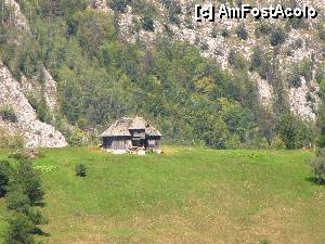 [P16] zoom maxim, era tocmai in satul magura... sunt multe astfel de case vechi si parasite. O sa mai revin numai pentru ele. Mai ceva ca la muzeul satului.  » foto by no_oxigen
 - 
<span class="allrVoted glyphicon glyphicon-heart hidden" id="av470731"></span>
<a class="m-l-10 hidden" id="sv470731" onclick="voting_Foto_DelVot(,470731,13179)" role="button">șterge vot <span class="glyphicon glyphicon-remove"></span></a>
<a id="v9470731" class=" c-red"  onclick="voting_Foto_SetVot(470731)" role="button"><span class="glyphicon glyphicon-heart-empty"></span> <b>LIKE</b> = Votează poza</a> <img class="hidden"  id="f470731W9" src="/imagini/loader.gif" border="0" /><span class="AjErrMes hidden" id="e470731ErM"></span>