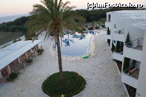 [P06] Piscina si parte din camere!  » foto by Corina C
 - 
<span class="allrVoted glyphicon glyphicon-heart hidden" id="av704237"></span>
<a class="m-l-10 hidden" id="sv704237" onclick="voting_Foto_DelVot(,704237,13183)" role="button">șterge vot <span class="glyphicon glyphicon-remove"></span></a>
<a id="v9704237" class=" c-red"  onclick="voting_Foto_SetVot(704237)" role="button"><span class="glyphicon glyphicon-heart-empty"></span> <b>LIKE</b> = Votează poza</a> <img class="hidden"  id="f704237W9" src="/imagini/loader.gif" border="0" /><span class="AjErrMes hidden" id="e704237ErM"></span>