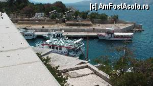 [P24] Vaporul in port Goli Otok » foto by Coste
 - 
<span class="allrVoted glyphicon glyphicon-heart hidden" id="av385442"></span>
<a class="m-l-10 hidden" id="sv385442" onclick="voting_Foto_DelVot(,385442,13227)" role="button">șterge vot <span class="glyphicon glyphicon-remove"></span></a>
<a id="v9385442" class=" c-red"  onclick="voting_Foto_SetVot(385442)" role="button"><span class="glyphicon glyphicon-heart-empty"></span> <b>LIKE</b> = Votează poza</a> <img class="hidden"  id="f385442W9" src="/imagini/loader.gif" border="0" /><span class="AjErrMes hidden" id="e385442ErM"></span>