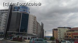 [P09] Centrul Shkoder. Sens giratoriu cu banci si parculet :).  » foto by Radix7
 - 
<span class="allrVoted glyphicon glyphicon-heart hidden" id="av848854"></span>
<a class="m-l-10 hidden" id="sv848854" onclick="voting_Foto_DelVot(,848854,13250)" role="button">șterge vot <span class="glyphicon glyphicon-remove"></span></a>
<a id="v9848854" class=" c-red"  onclick="voting_Foto_SetVot(848854)" role="button"><span class="glyphicon glyphicon-heart-empty"></span> <b>LIKE</b> = Votează poza</a> <img class="hidden"  id="f848854W9" src="/imagini/loader.gif" border="0" /><span class="AjErrMes hidden" id="e848854ErM"></span>