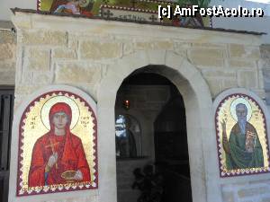[P20] Yeroskipou - Biserica Sf. Paraskevi, in exterior, lacasul pentru aprinderea lumanarilor.  » foto by iulianic
 - 
<span class="allrVoted glyphicon glyphicon-heart hidden" id="av386840"></span>
<a class="m-l-10 hidden" id="sv386840" onclick="voting_Foto_DelVot(,386840,13279)" role="button">șterge vot <span class="glyphicon glyphicon-remove"></span></a>
<a id="v9386840" class=" c-red"  onclick="voting_Foto_SetVot(386840)" role="button"><span class="glyphicon glyphicon-heart-empty"></span> <b>LIKE</b> = Votează poza</a> <img class="hidden"  id="f386840W9" src="/imagini/loader.gif" border="0" /><span class="AjErrMes hidden" id="e386840ErM"></span>