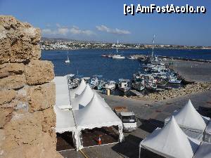 [P15] Faleza din Paphos - Portul si partial orasul vazut din inaltimea fortului.  » foto by iulianic
 - 
<span class="allrVoted glyphicon glyphicon-heart hidden" id="av387513"></span>
<a class="m-l-10 hidden" id="sv387513" onclick="voting_Foto_DelVot(,387513,13279)" role="button">șterge vot <span class="glyphicon glyphicon-remove"></span></a>
<a id="v9387513" class=" c-red"  onclick="voting_Foto_SetVot(387513)" role="button"><span class="glyphicon glyphicon-heart-empty"></span> <b>LIKE</b> = Votează poza</a> <img class="hidden"  id="f387513W9" src="/imagini/loader.gif" border="0" /><span class="AjErrMes hidden" id="e387513ErM"></span>