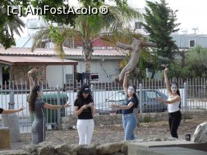 [P14] Fete dansând lângă ruinele Agia Kyriaki Chrysopolitissa » foto by irinad
 - 
<span class="allrVoted glyphicon glyphicon-heart hidden" id="av1054830"></span>
<a class="m-l-10 hidden" id="sv1054830" onclick="voting_Foto_DelVot(,1054830,13279)" role="button">șterge vot <span class="glyphicon glyphicon-remove"></span></a>
<a id="v91054830" class=" c-red"  onclick="voting_Foto_SetVot(1054830)" role="button"><span class="glyphicon glyphicon-heart-empty"></span> <b>LIKE</b> = Votează poza</a> <img class="hidden"  id="f1054830W9" src="/imagini/loader.gif" border="0" /><span class="AjErrMes hidden" id="e1054830ErM"></span>