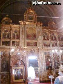 [P17] Manastirea Ghighiu - Ploiesti - catapeteasma si intrarea in altar » foto by Diaura*
 - 
<span class="allrVoted glyphicon glyphicon-heart hidden" id="av99505"></span>
<a class="m-l-10 hidden" id="sv99505" onclick="voting_Foto_DelVot(,99505,13280)" role="button">șterge vot <span class="glyphicon glyphicon-remove"></span></a>
<a id="v999505" class=" c-red"  onclick="voting_Foto_SetVot(99505)" role="button"><span class="glyphicon glyphicon-heart-empty"></span> <b>LIKE</b> = Votează poza</a> <img class="hidden"  id="f99505W9" src="/imagini/loader.gif" border="0" /><span class="AjErrMes hidden" id="e99505ErM"></span>