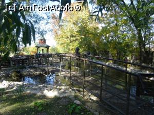 [P13] Pod peste lac - Mănăstirea Ghighiu, Prahova.  » foto by tata123 🔱
 - 
<span class="allrVoted glyphicon glyphicon-heart hidden" id="av1028710"></span>
<a class="m-l-10 hidden" id="sv1028710" onclick="voting_Foto_DelVot(,1028710,13280)" role="button">șterge vot <span class="glyphicon glyphicon-remove"></span></a>
<a id="v91028710" class=" c-red"  onclick="voting_Foto_SetVot(1028710)" role="button"><span class="glyphicon glyphicon-heart-empty"></span> <b>LIKE</b> = Votează poza</a> <img class="hidden"  id="f1028710W9" src="/imagini/loader.gif" border="0" /><span class="AjErrMes hidden" id="e1028710ErM"></span>