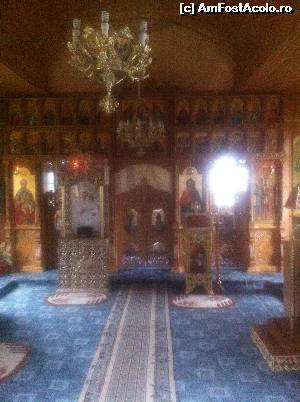 [P13] Biserica în interior și catapeteasma » foto by Yersinia Pestis
 - 
<span class="allrVoted glyphicon glyphicon-heart hidden" id="av578737"></span>
<a class="m-l-10 hidden" id="sv578737" onclick="voting_Foto_DelVot(,578737,13284)" role="button">șterge vot <span class="glyphicon glyphicon-remove"></span></a>
<a id="v9578737" class=" c-red"  onclick="voting_Foto_SetVot(578737)" role="button"><span class="glyphicon glyphicon-heart-empty"></span> <b>LIKE</b> = Votează poza</a> <img class="hidden"  id="f578737W9" src="/imagini/loader.gif" border="0" /><span class="AjErrMes hidden" id="e578737ErM"></span>
