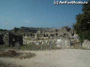 [P10] amfiteatrul roman. cetatea side » foto by cornelstan
 - 
<span class="allrVoted glyphicon glyphicon-heart hidden" id="av557197"></span>
<a class="m-l-10 hidden" id="sv557197" onclick="voting_Foto_DelVot(,557197,13313)" role="button">șterge vot <span class="glyphicon glyphicon-remove"></span></a>
<a id="v9557197" class=" c-red"  onclick="voting_Foto_SetVot(557197)" role="button"><span class="glyphicon glyphicon-heart-empty"></span> <b>LIKE</b> = Votează poza</a> <img class="hidden"  id="f557197W9" src="/imagini/loader.gif" border="0" /><span class="AjErrMes hidden" id="e557197ErM"></span>