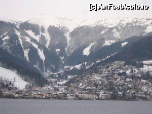 [P12] Zell am See si Schmittenhohe, vazute din balconul camerei.  » foto by sosso
 - 
<span class="allrVoted glyphicon glyphicon-heart hidden" id="av389890"></span>
<a class="m-l-10 hidden" id="sv389890" onclick="voting_Foto_DelVot(,389890,13318)" role="button">șterge vot <span class="glyphicon glyphicon-remove"></span></a>
<a id="v9389890" class=" c-red"  onclick="voting_Foto_SetVot(389890)" role="button"><span class="glyphicon glyphicon-heart-empty"></span> <b>LIKE</b> = Votează poza</a> <img class="hidden"  id="f389890W9" src="/imagini/loader.gif" border="0" /><span class="AjErrMes hidden" id="e389890ErM"></span>