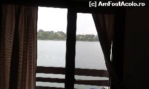 [P03] Ferestre spre lac » foto by IULIU ANTAL
 - 
<span class="allrVoted glyphicon glyphicon-heart hidden" id="av677756"></span>
<a class="m-l-10 hidden" id="sv677756" onclick="voting_Foto_DelVot(,677756,13325)" role="button">șterge vot <span class="glyphicon glyphicon-remove"></span></a>
<a id="v9677756" class=" c-red"  onclick="voting_Foto_SetVot(677756)" role="button"><span class="glyphicon glyphicon-heart-empty"></span> <b>LIKE</b> = Votează poza</a> <img class="hidden"  id="f677756W9" src="/imagini/loader.gif" border="0" /><span class="AjErrMes hidden" id="e677756ErM"></span>