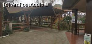 [P33] Prin curte, spre restaurant. » foto by Aurici
 - 
<span class="allrVoted glyphicon glyphicon-heart hidden" id="av1220724"></span>
<a class="m-l-10 hidden" id="sv1220724" onclick="voting_Foto_DelVot(,1220724,13325)" role="button">șterge vot <span class="glyphicon glyphicon-remove"></span></a>
<a id="v91220724" class=" c-red"  onclick="voting_Foto_SetVot(1220724)" role="button"><span class="glyphicon glyphicon-heart-empty"></span> <b>LIKE</b> = Votează poza</a> <img class="hidden"  id="f1220724W9" src="/imagini/loader.gif" border="0" /><span class="AjErrMes hidden" id="e1220724ErM"></span>