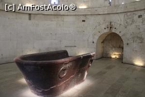 [P15] Ravenna, Mausoleo di Teodorico. interior partea superioară și probabil o parte din mormântul lui Teodorico » foto by mprofeanu
 - 
<span class="allrVoted glyphicon glyphicon-heart hidden" id="av1348796"></span>
<a class="m-l-10 hidden" id="sv1348796" onclick="voting_Foto_DelVot(,1348796,13338)" role="button">șterge vot <span class="glyphicon glyphicon-remove"></span></a>
<a id="v91348796" class=" c-red"  onclick="voting_Foto_SetVot(1348796)" role="button"><span class="glyphicon glyphicon-heart-empty"></span> <b>LIKE</b> = Votează poza</a> <img class="hidden"  id="f1348796W9" src="/imagini/loader.gif" border="0" /><span class="AjErrMes hidden" id="e1348796ErM"></span>