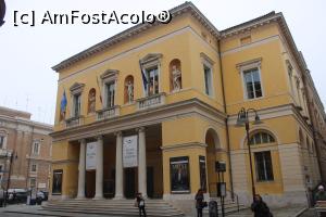 [P71] Ravenna, Teatro Alighieri, Fațada » foto by mprofeanu
 - 
<span class="allrVoted glyphicon glyphicon-heart hidden" id="av1348852"></span>
<a class="m-l-10 hidden" id="sv1348852" onclick="voting_Foto_DelVot(,1348852,13338)" role="button">șterge vot <span class="glyphicon glyphicon-remove"></span></a>
<a id="v91348852" class=" c-red"  onclick="voting_Foto_SetVot(1348852)" role="button"><span class="glyphicon glyphicon-heart-empty"></span> <b>LIKE</b> = Votează poza</a> <img class="hidden"  id="f1348852W9" src="/imagini/loader.gif" border="0" /><span class="AjErrMes hidden" id="e1348852ErM"></span>