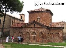 [P05] Mausoleul Galla Placida
[foto preluată de pe internet] » foto by webmaster <span class="label label-default labelC_thin small">NEVOTABILĂ</span>