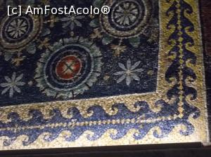 [P11] Albastru de Galla Placidia, Ravenna.  » foto by mihaelavoicu
 - 
<span class="allrVoted glyphicon glyphicon-heart hidden" id="av969248"></span>
<a class="m-l-10 hidden" id="sv969248" onclick="voting_Foto_DelVot(,969248,13338)" role="button">șterge vot <span class="glyphicon glyphicon-remove"></span></a>
<a id="v9969248" class=" c-red"  onclick="voting_Foto_SetVot(969248)" role="button"><span class="glyphicon glyphicon-heart-empty"></span> <b>LIKE</b> = Votează poza</a> <img class="hidden"  id="f969248W9" src="/imagini/loader.gif" border="0" /><span class="AjErrMes hidden" id="e969248ErM"></span>