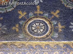 [P14] O ”Stella Maris” la Galla Placidia, Ravenna.  » foto by mihaelavoicu
 - 
<span class="allrVoted glyphicon glyphicon-heart hidden" id="av969251"></span>
<a class="m-l-10 hidden" id="sv969251" onclick="voting_Foto_DelVot(,969251,13338)" role="button">șterge vot <span class="glyphicon glyphicon-remove"></span></a>
<a id="v9969251" class=" c-red"  onclick="voting_Foto_SetVot(969251)" role="button"><span class="glyphicon glyphicon-heart-empty"></span> <b>LIKE</b> = Votează poza</a> <img class="hidden"  id="f969251W9" src="/imagini/loader.gif" border="0" /><span class="AjErrMes hidden" id="e969251ErM"></span>