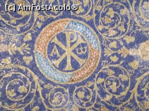 [P15] Simboluri paleocreștine la Galla Placidia, Ravenna.  » foto by mihaelavoicu
 - 
<span class="allrVoted glyphicon glyphicon-heart hidden" id="av969252"></span>
<a class="m-l-10 hidden" id="sv969252" onclick="voting_Foto_DelVot(,969252,13338)" role="button">șterge vot <span class="glyphicon glyphicon-remove"></span></a>
<a id="v9969252" class=" c-red"  onclick="voting_Foto_SetVot(969252)" role="button"><span class="glyphicon glyphicon-heart-empty"></span> <b>LIKE</b> = Votează poza</a> <img class="hidden"  id="f969252W9" src="/imagini/loader.gif" border="0" /><span class="AjErrMes hidden" id="e969252ErM"></span>