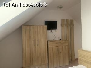 [P24] Pensiunea Alpina Casi,mobilier camera de sus » foto by AZE
 - 
<span class="allrVoted glyphicon glyphicon-heart hidden" id="av1420098"></span>
<a class="m-l-10 hidden" id="sv1420098" onclick="voting_Foto_DelVot(,1420098,13354)" role="button">șterge vot <span class="glyphicon glyphicon-remove"></span></a>
<a id="v91420098" class=" c-red"  onclick="voting_Foto_SetVot(1420098)" role="button"><span class="glyphicon glyphicon-heart-empty"></span> <b>LIKE</b> = Votează poza</a> <img class="hidden"  id="f1420098W9" src="/imagini/loader.gif" border="0" /><span class="AjErrMes hidden" id="e1420098ErM"></span>