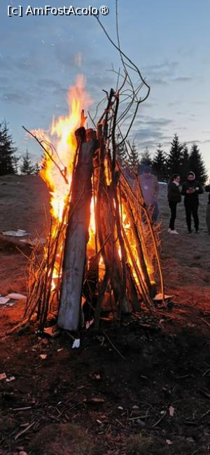 [P02] foc de tabara » foto by aurora56
 - 
<span class="allrVoted glyphicon glyphicon-heart hidden" id="av1419716"></span>
<a class="m-l-10 hidden" id="sv1419716" onclick="voting_Foto_DelVot(,1419716,13354)" role="button">șterge vot <span class="glyphicon glyphicon-remove"></span></a>
<a id="v91419716" class=" c-red"  onclick="voting_Foto_SetVot(1419716)" role="button"><span class="glyphicon glyphicon-heart-empty"></span> <b>LIKE</b> = Votează poza</a> <img class="hidden"  id="f1419716W9" src="/imagini/loader.gif" border="0" /><span class="AjErrMes hidden" id="e1419716ErM"></span>