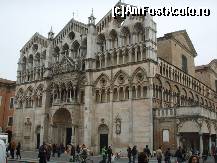 [P02] Catedrala din ferrara
Poză preluată de pe http://it.wikipedia.org/wiki/Ferrara » foto by webmaster
 - 
<span class="allrVoted glyphicon glyphicon-heart hidden" id="av391866"></span>
<a class="m-l-10 hidden" id="sv391866" onclick="voting_Foto_DelVot(,391866,13367)" role="button">șterge vot <span class="glyphicon glyphicon-remove"></span></a>
<a id="v9391866" class=" c-red"  onclick="voting_Foto_SetVot(391866)" role="button"><span class="glyphicon glyphicon-heart-empty"></span> <b>LIKE</b> = Votează poza</a> <img class="hidden"  id="f391866W9" src="/imagini/loader.gif" border="0" /><span class="AjErrMes hidden" id="e391866ErM"></span>