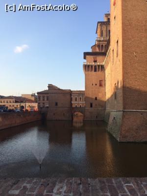 [P01] Latura a castelului, se vede cum este inconjurat de apa » foto by ManuelaManu
 - 
<span class="allrVoted glyphicon glyphicon-heart hidden" id="av1093263"></span>
<a class="m-l-10 hidden" id="sv1093263" onclick="voting_Foto_DelVot(,1093263,13367)" role="button">șterge vot <span class="glyphicon glyphicon-remove"></span></a>
<a id="v91093263" class=" c-red"  onclick="voting_Foto_SetVot(1093263)" role="button"><span class="glyphicon glyphicon-heart-empty"></span> <b>LIKE</b> = Votează poza</a> <img class="hidden"  id="f1093263W9" src="/imagini/loader.gif" border="0" /><span class="AjErrMes hidden" id="e1093263ErM"></span>