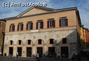 [P24] Ferrara, Piata domului » foto by Radu Tudoran
 - 
<span class="allrVoted glyphicon glyphicon-heart hidden" id="av746973"></span>
<a class="m-l-10 hidden" id="sv746973" onclick="voting_Foto_DelVot(,746973,13367)" role="button">șterge vot <span class="glyphicon glyphicon-remove"></span></a>
<a id="v9746973" class=" c-red"  onclick="voting_Foto_SetVot(746973)" role="button"><span class="glyphicon glyphicon-heart-empty"></span> <b>LIKE</b> = Votează poza</a> <img class="hidden"  id="f746973W9" src="/imagini/loader.gif" border="0" /><span class="AjErrMes hidden" id="e746973ErM"></span>