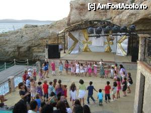 [P03] Club Resort Atlantis - Amfiteatrul. Mini disco.  » foto by Ioana Bir
 - 
<span class="allrVoted glyphicon glyphicon-heart hidden" id="av392032"></span>
<a class="m-l-10 hidden" id="sv392032" onclick="voting_Foto_DelVot(,392032,13373)" role="button">șterge vot <span class="glyphicon glyphicon-remove"></span></a>
<a id="v9392032" class=" c-red"  onclick="voting_Foto_SetVot(392032)" role="button"><span class="glyphicon glyphicon-heart-empty"></span> <b>LIKE</b> = Votează poza</a> <img class="hidden"  id="f392032W9" src="/imagini/loader.gif" border="0" /><span class="AjErrMes hidden" id="e392032ErM"></span>