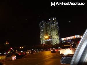 [P26] Trafic pe-nserat... aproape de podul Huangyuan.  » foto by Marian Preda
 - 
<span class="allrVoted glyphicon glyphicon-heart hidden" id="av392457"></span>
<a class="m-l-10 hidden" id="sv392457" onclick="voting_Foto_DelVot(,392457,13390)" role="button">șterge vot <span class="glyphicon glyphicon-remove"></span></a>
<a id="v9392457" class=" c-red"  onclick="voting_Foto_SetVot(392457)" role="button"><span class="glyphicon glyphicon-heart-empty"></span> <b>LIKE</b> = Votează poza</a> <img class="hidden"  id="f392457W9" src="/imagini/loader.gif" border="0" /><span class="AjErrMes hidden" id="e392457ErM"></span>