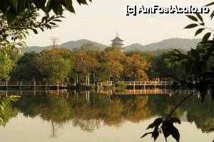 [P02] Hangzhou / Imagine cu Lacul Vest - imagine preluata de pe net!  » foto by Marian Preda
 - 
<span class="allrVoted glyphicon glyphicon-heart hidden" id="av397004"></span>
<a class="m-l-10 hidden" id="sv397004" onclick="voting_Foto_DelVot(,397004,13390)" role="button">șterge vot <span class="glyphicon glyphicon-remove"></span></a>
<a id="v9397004" class=" c-red"  onclick="voting_Foto_SetVot(397004)" role="button"><span class="glyphicon glyphicon-heart-empty"></span> <b>LIKE</b> = Votează poza</a> <img class="hidden"  id="f397004W9" src="/imagini/loader.gif" border="0" /><span class="AjErrMes hidden" id="e397004ErM"></span>
