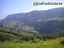 [P01] peisaje de vis in drum spre pestera » foto by ms65
 - 
<span class="allrVoted glyphicon glyphicon-heart hidden" id="av122781"></span>
<a class="m-l-10 hidden" id="sv122781" onclick="voting_Foto_DelVot(,122781,13483)" role="button">șterge vot <span class="glyphicon glyphicon-remove"></span></a>
<a id="v9122781" class=" c-red"  onclick="voting_Foto_SetVot(122781)" role="button"><span class="glyphicon glyphicon-heart-empty"></span> <b>LIKE</b> = Votează poza</a> <img class="hidden"  id="f122781W9" src="/imagini/loader.gif" border="0" /><span class="AjErrMes hidden" id="e122781ErM"></span>