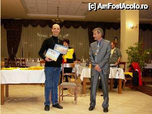 [P21] Ce mândru sunt!!! Dar am şi cu ce: diplomele AFA » foto by Claudiu U.
 - 
<span class="allrVoted glyphicon glyphicon-heart hidden" id="av407192"></span>
<a class="m-l-10 hidden" id="sv407192" onclick="voting_Foto_DelVot(,407192,13498)" role="button">șterge vot <span class="glyphicon glyphicon-remove"></span></a>
<a id="v9407192" class=" c-red"  onclick="voting_Foto_SetVot(407192)" role="button"><span class="glyphicon glyphicon-heart-empty"></span> <b>LIKE</b> = Votează poza</a> <img class="hidden"  id="f407192W9" src="/imagini/loader.gif" border="0" /><span class="AjErrMes hidden" id="e407192ErM"></span>