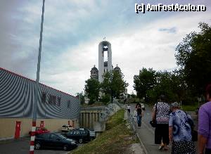 [P01] Urcând pe lângă supermarketul Kaufland către Catedrala Episcopală Sfânta Vineri din Zalău » foto by mariana.olaru
 - 
<span class="allrVoted glyphicon glyphicon-heart hidden" id="av395594"></span>
<a class="m-l-10 hidden" id="sv395594" onclick="voting_Foto_DelVot(,395594,13499)" role="button">șterge vot <span class="glyphicon glyphicon-remove"></span></a>
<a id="v9395594" class=" c-red"  onclick="voting_Foto_SetVot(395594)" role="button"><span class="glyphicon glyphicon-heart-empty"></span> <b>LIKE</b> = Votează poza</a> <img class="hidden"  id="f395594W9" src="/imagini/loader.gif" border="0" /><span class="AjErrMes hidden" id="e395594ErM"></span>