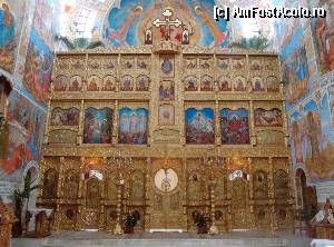 [P18] Catedrala Episcopală Sfânta Vineri din Zalău - iconostasul din stejar lăcuit » foto by mariana.olaru
 - 
<span class="allrVoted glyphicon glyphicon-heart hidden" id="av395611"></span>
<a class="m-l-10 hidden" id="sv395611" onclick="voting_Foto_DelVot(,395611,13499)" role="button">șterge vot <span class="glyphicon glyphicon-remove"></span></a>
<a id="v9395611" class=" c-red"  onclick="voting_Foto_SetVot(395611)" role="button"><span class="glyphicon glyphicon-heart-empty"></span> <b>LIKE</b> = Votează poza</a> <img class="hidden"  id="f395611W9" src="/imagini/loader.gif" border="0" /><span class="AjErrMes hidden" id="e395611ErM"></span>