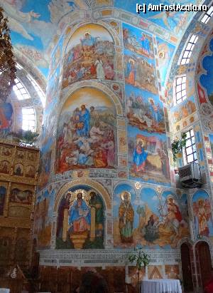 [P39] Catedrala Episcopală Sfânta Vineri din Zalău: picturi impresionante pe pilonul de susținere a cupolei din partea dreaptă a altarului.  » foto by mariana.olaru
 - 
<span class="allrVoted glyphicon glyphicon-heart hidden" id="av395633"></span>
<a class="m-l-10 hidden" id="sv395633" onclick="voting_Foto_DelVot(,395633,13499)" role="button">șterge vot <span class="glyphicon glyphicon-remove"></span></a>
<a id="v9395633" class=" c-red"  onclick="voting_Foto_SetVot(395633)" role="button"><span class="glyphicon glyphicon-heart-empty"></span> <b>LIKE</b> = Votează poza</a> <img class="hidden"  id="f395633W9" src="/imagini/loader.gif" border="0" /><span class="AjErrMes hidden" id="e395633ErM"></span>