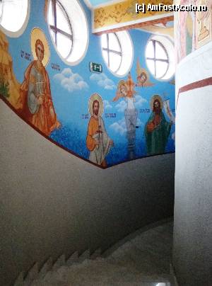 [P44] Catedrala Episcopală Sfânta Vineri din Zalău: scara balconului » foto by mariana.olaru
 - 
<span class="allrVoted glyphicon glyphicon-heart hidden" id="av395639"></span>
<a class="m-l-10 hidden" id="sv395639" onclick="voting_Foto_DelVot(,395639,13499)" role="button">șterge vot <span class="glyphicon glyphicon-remove"></span></a>
<a id="v9395639" class=" c-red"  onclick="voting_Foto_SetVot(395639)" role="button"><span class="glyphicon glyphicon-heart-empty"></span> <b>LIKE</b> = Votează poza</a> <img class="hidden"  id="f395639W9" src="/imagini/loader.gif" border="0" /><span class="AjErrMes hidden" id="e395639ErM"></span>