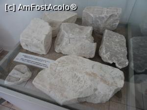 [P14] Însemne creștine pe fragmente de cretă de la Basarabi, Murfatlar.  » foto by tata123 🔱
 - 
<span class="allrVoted glyphicon glyphicon-heart hidden" id="av1113835"></span>
<a class="m-l-10 hidden" id="sv1113835" onclick="voting_Foto_DelVot(,1113835,13516)" role="button">șterge vot <span class="glyphicon glyphicon-remove"></span></a>
<a id="v91113835" class=" c-red"  onclick="voting_Foto_SetVot(1113835)" role="button"><span class="glyphicon glyphicon-heart-empty"></span> <b>LIKE</b> = Votează poza</a> <img class="hidden"  id="f1113835W9" src="/imagini/loader.gif" border="0" /><span class="AjErrMes hidden" id="e1113835ErM"></span>