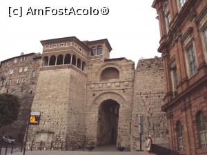 [P03] Perugia: Arco Etrusco.  » foto by Carmen Ion
 - 
<span class="allrVoted glyphicon glyphicon-heart hidden" id="av983437"></span>
<a class="m-l-10 hidden" id="sv983437" onclick="voting_Foto_DelVot(,983437,13517)" role="button">șterge vot <span class="glyphicon glyphicon-remove"></span></a>
<a id="v9983437" class=" c-red"  onclick="voting_Foto_SetVot(983437)" role="button"><span class="glyphicon glyphicon-heart-empty"></span> <b>LIKE</b> = Votează poza</a> <img class="hidden"  id="f983437W9" src="/imagini/loader.gif" border="0" /><span class="AjErrMes hidden" id="e983437ErM"></span>