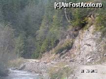 [P14] de aici drumul devine primejdios. Teama de o ploaie care ar putea strica bucăţica de drum mă făcea să plîng continuuu ca vreau acasa. » foto by kmy
 - 
<span class="allrVoted glyphicon glyphicon-heart hidden" id="av100562"></span>
<a class="m-l-10 hidden" id="sv100562" onclick="voting_Foto_DelVot(,100562,13519)" role="button">șterge vot <span class="glyphicon glyphicon-remove"></span></a>
<a id="v9100562" class=" c-red"  onclick="voting_Foto_SetVot(100562)" role="button"><span class="glyphicon glyphicon-heart-empty"></span> <b>LIKE</b> = Votează poza</a> <img class="hidden"  id="f100562W9" src="/imagini/loader.gif" border="0" /><span class="AjErrMes hidden" id="e100562ErM"></span>