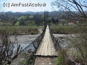 [P06] Punte suspendată peste râul Ialomița - Moroeni, Dâmbovița.  » foto by tata123 🔱
 - 
<span class="allrVoted glyphicon glyphicon-heart hidden" id="av846442"></span>
<a class="m-l-10 hidden" id="sv846442" onclick="voting_Foto_DelVot(,846442,13519)" role="button">șterge vot <span class="glyphicon glyphicon-remove"></span></a>
<a id="v9846442" class=" c-red"  onclick="voting_Foto_SetVot(846442)" role="button"><span class="glyphicon glyphicon-heart-empty"></span> <b>LIKE</b> = Votează poza</a> <img class="hidden"  id="f846442W9" src="/imagini/loader.gif" border="0" /><span class="AjErrMes hidden" id="e846442ErM"></span>