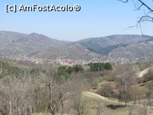 [P01] Comuna Pietroșița - vedere de pe șoseaua ce merge spre Runcu.  » foto by tata123 🔱
 - 
<span class="allrVoted glyphicon glyphicon-heart hidden" id="av849848"></span>
<a class="m-l-10 hidden" id="sv849848" onclick="voting_Foto_DelVot(,849848,13519)" role="button">șterge vot <span class="glyphicon glyphicon-remove"></span></a>
<a id="v9849848" class=" c-red"  onclick="voting_Foto_SetVot(849848)" role="button"><span class="glyphicon glyphicon-heart-empty"></span> <b>LIKE</b> = Votează poza</a> <img class="hidden"  id="f849848W9" src="/imagini/loader.gif" border="0" /><span class="AjErrMes hidden" id="e849848ErM"></span>