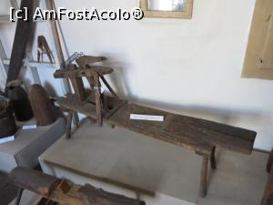[P07] „Kit” destinat confecționării șiței - Muzeul Etnografic „Dumitru Ulieru” din Pietroșița.  » foto by tata123 🔱
 - 
<span class="allrVoted glyphicon glyphicon-heart hidden" id="av859237"></span>
<a class="m-l-10 hidden" id="sv859237" onclick="voting_Foto_DelVot(,859237,13519)" role="button">șterge vot <span class="glyphicon glyphicon-remove"></span></a>
<a id="v9859237" class=" c-red"  onclick="voting_Foto_SetVot(859237)" role="button"><span class="glyphicon glyphicon-heart-empty"></span> <b>LIKE</b> = Votează poza</a> <img class="hidden"  id="f859237W9" src="/imagini/loader.gif" border="0" /><span class="AjErrMes hidden" id="e859237ErM"></span>