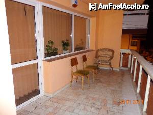 [P04] balconul camerei 2 este comun cu cel al bucatariei vilei, dar noua ne convine » foto by catalinache
 - 
<span class="allrVoted glyphicon glyphicon-heart hidden" id="av397393"></span>
<a class="m-l-10 hidden" id="sv397393" onclick="voting_Foto_DelVot(,397393,13545)" role="button">șterge vot <span class="glyphicon glyphicon-remove"></span></a>
<a id="v9397393" class=" c-red"  onclick="voting_Foto_SetVot(397393)" role="button"><span class="glyphicon glyphicon-heart-empty"></span> <b>LIKE</b> = Votează poza</a> <img class="hidden"  id="f397393W9" src="/imagini/loader.gif" border="0" /><span class="AjErrMes hidden" id="e397393ErM"></span>