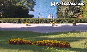 [P23] Alee pe marginea lacului Bled Slovenia.  » foto by traian.leuca †
 - 
<span class="allrVoted glyphicon glyphicon-heart hidden" id="av397387"></span>
<a class="m-l-10 hidden" id="sv397387" onclick="voting_Foto_DelVot(,397387,13546)" role="button">șterge vot <span class="glyphicon glyphicon-remove"></span></a>
<a id="v9397387" class=" c-red"  onclick="voting_Foto_SetVot(397387)" role="button"><span class="glyphicon glyphicon-heart-empty"></span> <b>LIKE</b> = Votează poza</a> <img class="hidden"  id="f397387W9" src="/imagini/loader.gif" border="0" /><span class="AjErrMes hidden" id="e397387ErM"></span>