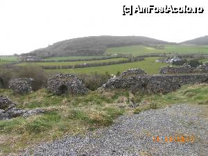 [P10] Irlanda - Dunamase Castle; ruinele si padurea din apropiere.  » foto by Diaura*
 - 
<span class="allrVoted glyphicon glyphicon-heart hidden" id="av440207"></span>
<a class="m-l-10 hidden" id="sv440207" onclick="voting_Foto_DelVot(,440207,13555)" role="button">șterge vot <span class="glyphicon glyphicon-remove"></span></a>
<a id="v9440207" class=" c-red"  onclick="voting_Foto_SetVot(440207)" role="button"><span class="glyphicon glyphicon-heart-empty"></span> <b>LIKE</b> = Votează poza</a> <img class="hidden"  id="f440207W9" src="/imagini/loader.gif" border="0" /><span class="AjErrMes hidden" id="e440207ErM"></span>