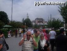 [P20] in piata Sultanahmet Moscheea Albastra si Agia Sofia » foto by marocanu21
 - 
<span class="allrVoted glyphicon glyphicon-heart hidden" id="av398388"></span>
<a class="m-l-10 hidden" id="sv398388" onclick="voting_Foto_DelVot(,398388,13560)" role="button">șterge vot <span class="glyphicon glyphicon-remove"></span></a>
<a id="v9398388" class=" c-red"  onclick="voting_Foto_SetVot(398388)" role="button"><span class="glyphicon glyphicon-heart-empty"></span> <b>LIKE</b> = Votează poza</a> <img class="hidden"  id="f398388W9" src="/imagini/loader.gif" border="0" /><span class="AjErrMes hidden" id="e398388ErM"></span>