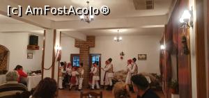 [P11] Program artistic in seara de 1.01 » foto by Claudia1
 - 
<span class="allrVoted glyphicon glyphicon-heart hidden" id="av1137975"></span>
<a class="m-l-10 hidden" id="sv1137975" onclick="voting_Foto_DelVot(,1137975,13569)" role="button">șterge vot <span class="glyphicon glyphicon-remove"></span></a>
<a id="v91137975" class=" c-red"  onclick="voting_Foto_SetVot(1137975)" role="button"><span class="glyphicon glyphicon-heart-empty"></span> <b>LIKE</b> = Votează poza</a> <img class="hidden"  id="f1137975W9" src="/imagini/loader.gif" border="0" /><span class="AjErrMes hidden" id="e1137975ErM"></span>