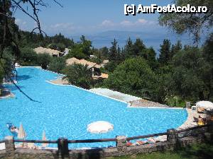 [P07] una dintre piscinele exterioare » foto by Simlili
 - 
<span class="allrVoted glyphicon glyphicon-heart hidden" id="av404508"></span>
<a class="m-l-10 hidden" id="sv404508" onclick="voting_Foto_DelVot(,404508,13584)" role="button">șterge vot <span class="glyphicon glyphicon-remove"></span></a>
<a id="v9404508" class=" c-red"  onclick="voting_Foto_SetVot(404508)" role="button"><span class="glyphicon glyphicon-heart-empty"></span> <b>LIKE</b> = Votează poza</a> <img class="hidden"  id="f404508W9" src="/imagini/loader.gif" border="0" /><span class="AjErrMes hidden" id="e404508ErM"></span>