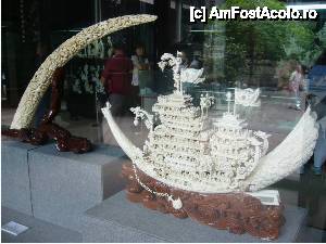 [P24] Fildes sculptat si un vas din fildes » foto by cdiana
 - 
<span class="allrVoted glyphicon glyphicon-heart hidden" id="av478651"></span>
<a class="m-l-10 hidden" id="sv478651" onclick="voting_Foto_DelVot(,478651,13588)" role="button">șterge vot <span class="glyphicon glyphicon-remove"></span></a>
<a id="v9478651" class=" c-red"  onclick="voting_Foto_SetVot(478651)" role="button"><span class="glyphicon glyphicon-heart-empty"></span> <b>LIKE</b> = Votează poza</a> <img class="hidden"  id="f478651W9" src="/imagini/loader.gif" border="0" /><span class="AjErrMes hidden" id="e478651ErM"></span>