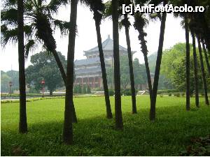 [P39] Cladirea Sun Zhongshan Jiniantang » foto by cdiana
 - 
<span class="allrVoted glyphicon glyphicon-heart hidden" id="av478666"></span>
<a class="m-l-10 hidden" id="sv478666" onclick="voting_Foto_DelVot(,478666,13588)" role="button">șterge vot <span class="glyphicon glyphicon-remove"></span></a>
<a id="v9478666" class=" c-red"  onclick="voting_Foto_SetVot(478666)" role="button"><span class="glyphicon glyphicon-heart-empty"></span> <b>LIKE</b> = Votează poza</a> <img class="hidden"  id="f478666W9" src="/imagini/loader.gif" border="0" /><span class="AjErrMes hidden" id="e478666ErM"></span>