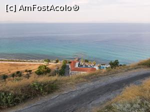 [P03] Afitos - Drumul din imagine era, c&acirc;ndva, foarte animat. Acum, rar vezi c&acirc;te o mașină » foto by Daisy Petal
 - 
<span class="allrVoted glyphicon glyphicon-heart hidden" id="av1171639"></span>
<a class="m-l-10 hidden" id="sv1171639" onclick="voting_Foto_DelVot(,1171639,13602)" role="button">șterge vot <span class="glyphicon glyphicon-remove"></span></a>
<a id="v91171639" class=" c-red"  onclick="voting_Foto_SetVot(1171639)" role="button"><span class="glyphicon glyphicon-heart-empty"></span> <b>LIKE</b> = Votează poza</a> <img class="hidden"  id="f1171639W9" src="/imagini/loader.gif" border="0" /><span class="AjErrMes hidden" id="e1171639ErM"></span>
