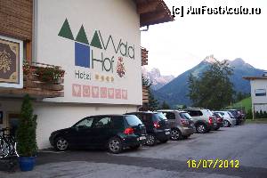[P33] O parte a parcarii, hotelul oferea si biciclete pentru plimbare » foto by Alina53
 - 
<span class="allrVoted glyphicon glyphicon-heart hidden" id="av402034"></span>
<a class="m-l-10 hidden" id="sv402034" onclick="voting_Foto_DelVot(,402034,13667)" role="button">șterge vot <span class="glyphicon glyphicon-remove"></span></a>
<a id="v9402034" class=" c-red"  onclick="voting_Foto_SetVot(402034)" role="button"><span class="glyphicon glyphicon-heart-empty"></span> <b>LIKE</b> = Votează poza</a> <img class="hidden"  id="f402034W9" src="/imagini/loader.gif" border="0" /><span class="AjErrMes hidden" id="e402034ErM"></span>